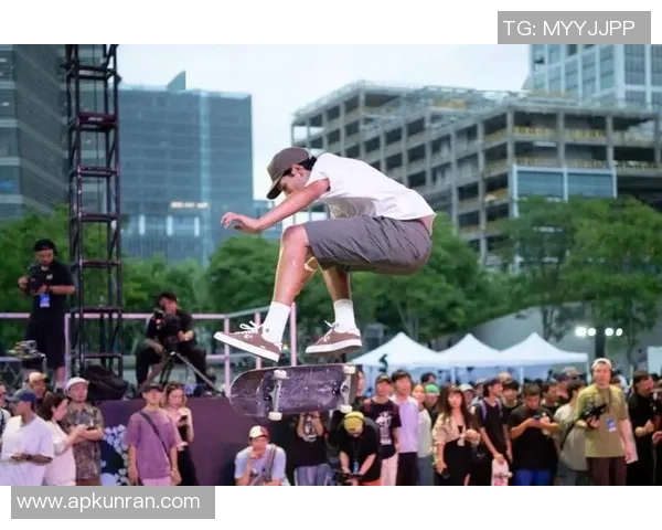 上海滑板队的节奏与文化碰撞探秘滑板运动的热潮与未来发展
