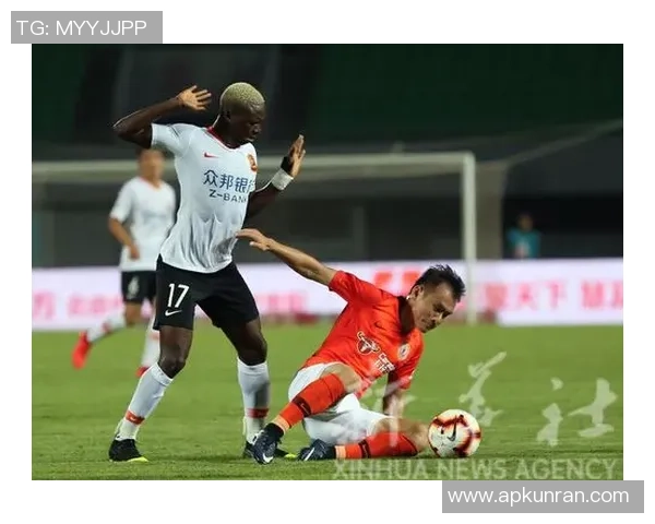 北京人和迎战江西球队全力争胜展现足球魅力与激情 北京人和迎战江西球队全力争胜展现足球魅力与激情