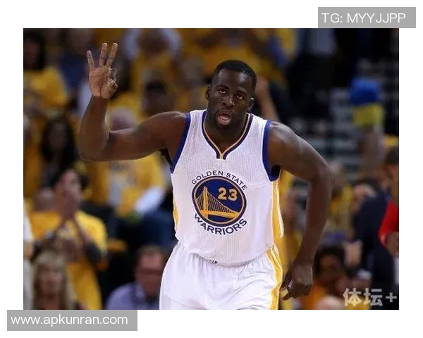 德雷蒙德格林的篮球生涯与领导力探讨：从勇士队的核心到全能战士